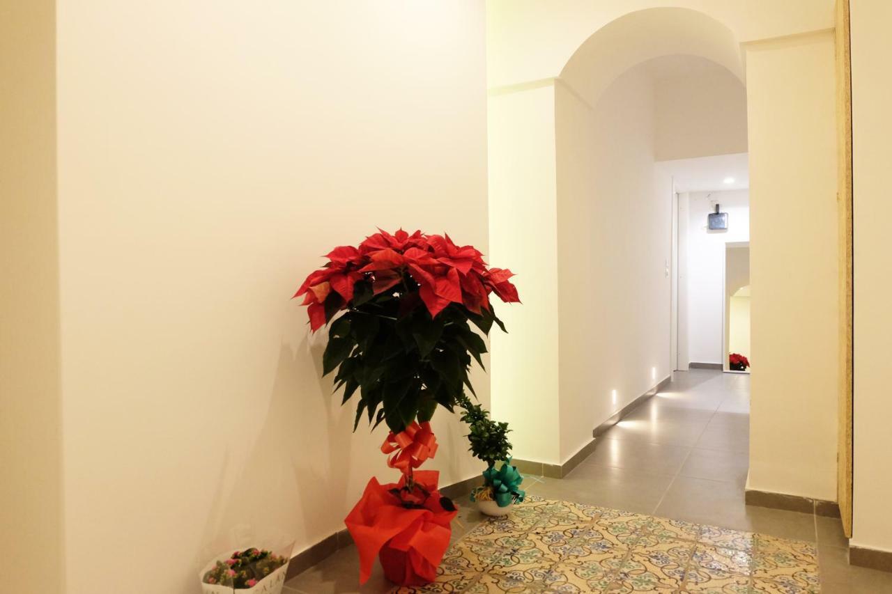 Il-Terno All'8 Al Centro Storico Old Town เนเปิลส์ ภายนอก รูปภาพ